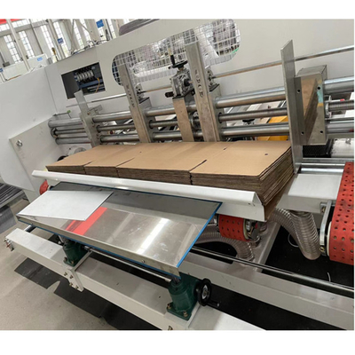 শক্ত কাগজ বক্স স্বয়ংক্রিয় ফোল্ডার Gluer 1000mm ভ্যাকুয়াম সাকশন খাওয়ানো