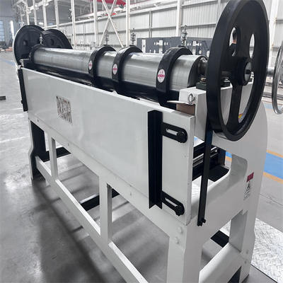 2.2kw ড্রাইভিং পাওয়ার ইস্পাত প্যাকেজিং উত্পাদন জন্য corrugated ঘূর্ণন স্লটার মেশিন