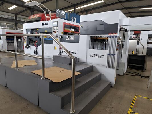 MY1080 হোয়াইট কার্ডবোর্ড কর্গযুক্ত কার্ডবোর্ড ডাই কাটিং ক্রাইসিং মেশিন