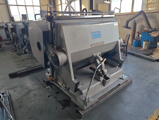 ML1500 চারটি সুরক্ষা অংশ এবং বৈদ্যুতিক শোষণ প্লেট ব্রেক ক্ল্যাচ সহ অর্ধ স্বয়ংক্রিয় কর্গযুক্ত কার্টন ডাই কাটার মেশিন 1500×1050 মিমি